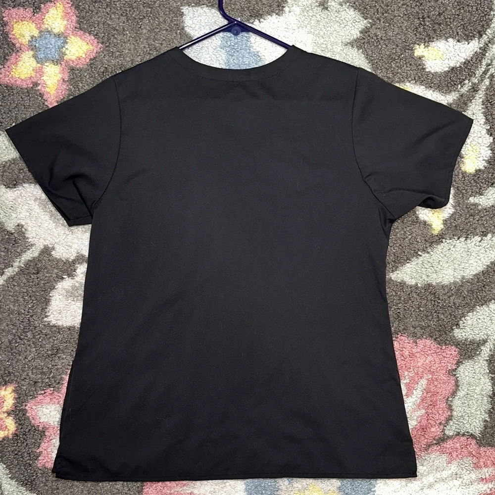 WonderWink Pro Women’s Modern Fit Black V-Neck Short Sleeve Scrub Top - Picture 7 of 7